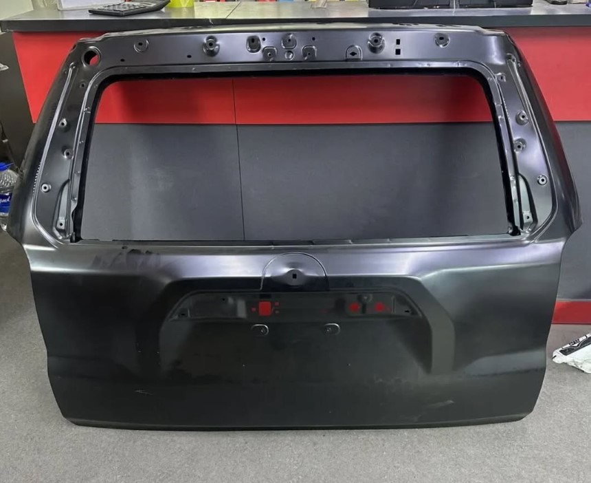 Дверь багажника TOYOTA 4RUNNER 09-24